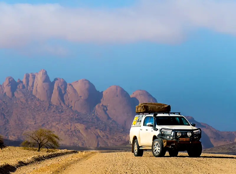 Self-Drive-Safari-Namibia-Viaggiare-in-Namibia-Essenziale-nella-tua-lista